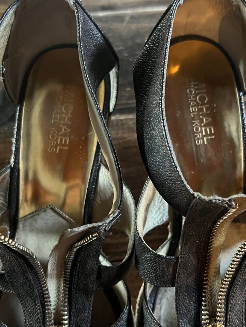 Michael Kors Women's Brown/Beige T-Strap Wedge Espadrille Sandals Front Zip - Picture 4 of 6